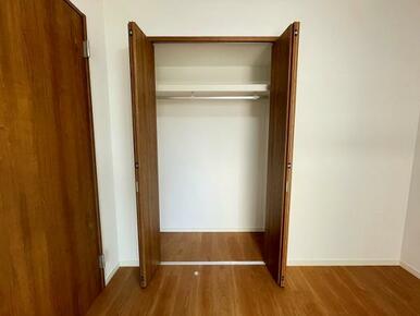 洋室6.3帖クローゼット