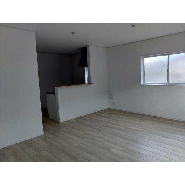 家族団らんを楽しむリビング