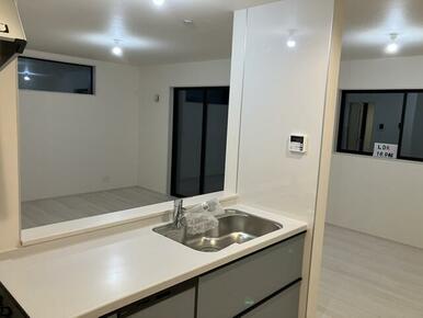 温かい料理で笑顔が溢れる場所（3号棟）