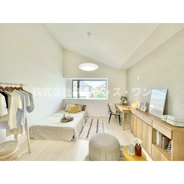 ナチュラルな木目と上品な色合いが魅力的な居住スペースは、住む人の心を自然とおだやかにします。毎日の