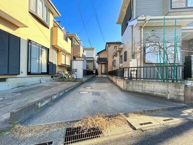 「駐車場」縦列2台止められます