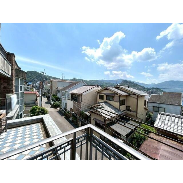 住戸からの眺望。陽当たり・通風良好です♪