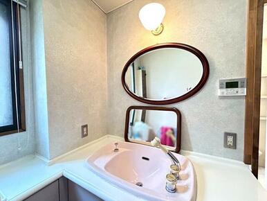 ２Ｆ洗面（１Ｆにも洗面室ございます♪）