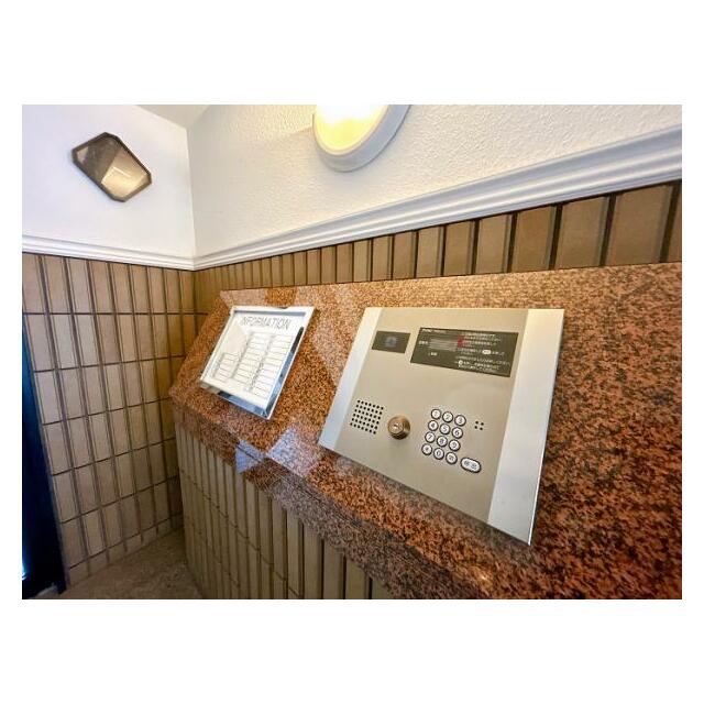 「外部」エントランス２