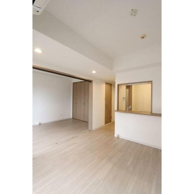 バルコニー側から見たお部屋♪