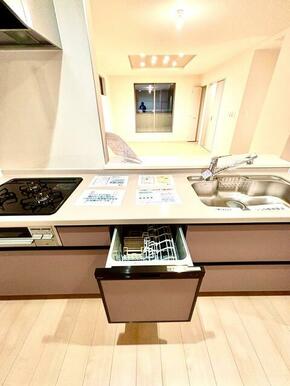 コンロ数が増えると手の込んだ料理に思わずチャレンジしてみたくなる！？（2号棟）