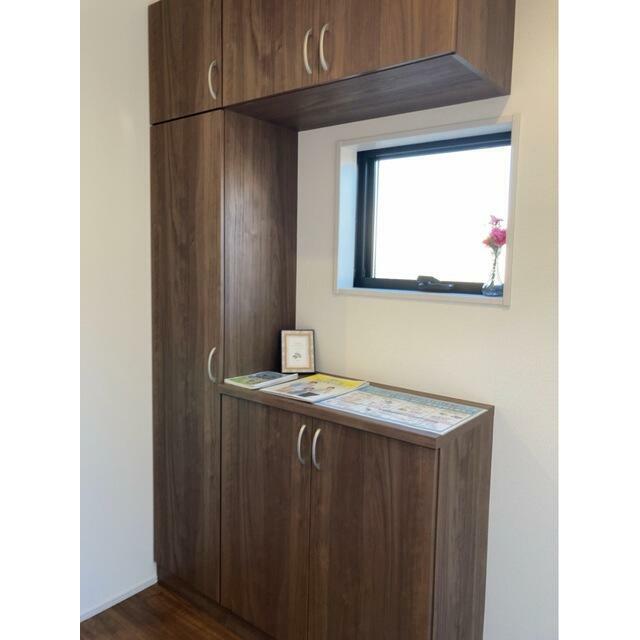 「いってきます」「ただいま」「おかえり」が聞こえそうな玄関（1号棟）