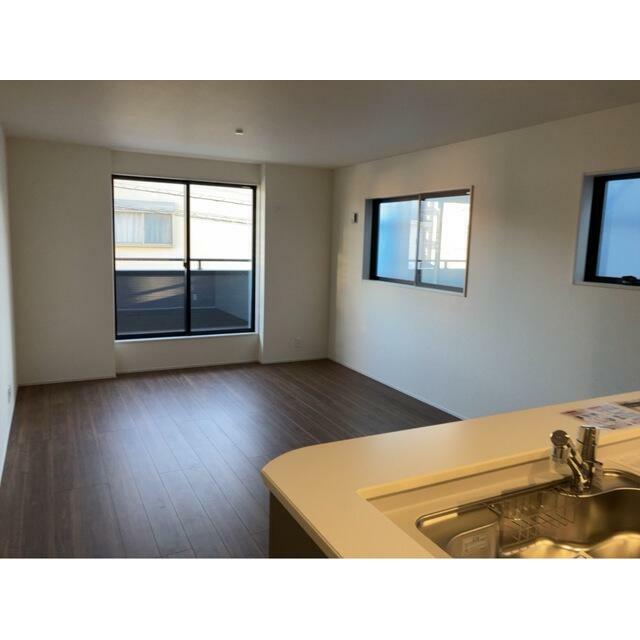 ベッドやイスでの生活で膝に難ありの方でも過ごしやすい（1号棟）