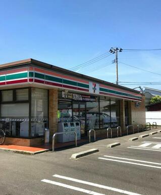 セブンイレブン仙台郡山４丁目店　　　徒歩約８分