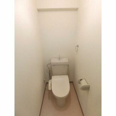 室内写真:5Fシャワートイレ　設備