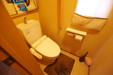 採光窓は臭い対策にもなって清潔な空間を保てます！