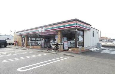 セブンイレブン加須道地店