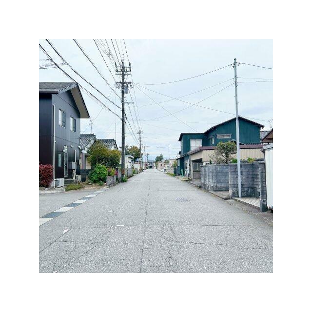東側道路