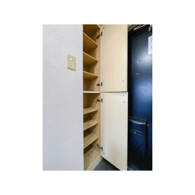 シューズボックス