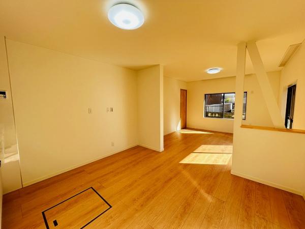 名古屋市緑区 梅里２丁目 (神沢駅) 2階建 4LDKの写真