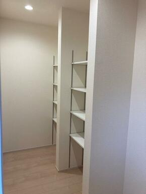 部屋をすっきりさせるのに欠かせない収納。まめに整理整頓したくなる！（1号棟）