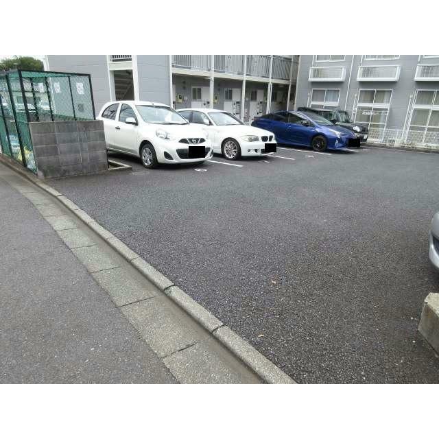 同タイプ部屋の写真となり設備等は現況と異なる場合があります。