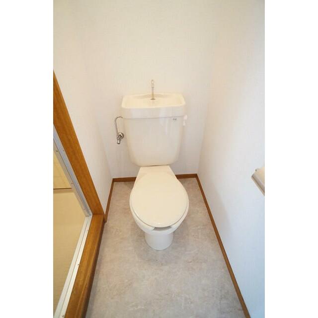 清潔感ある洋式トイレです☆