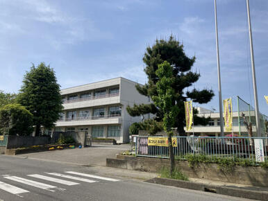 東中学校
