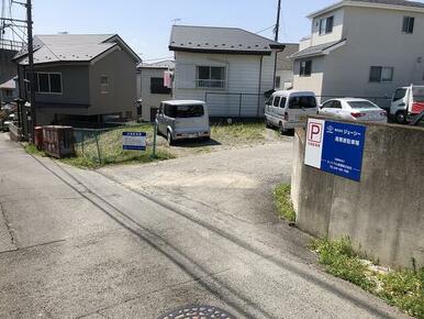 駐車場空あり、空き区画はお申込いただいてからのお知らせとなります。