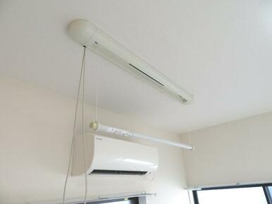 室内物干し付き