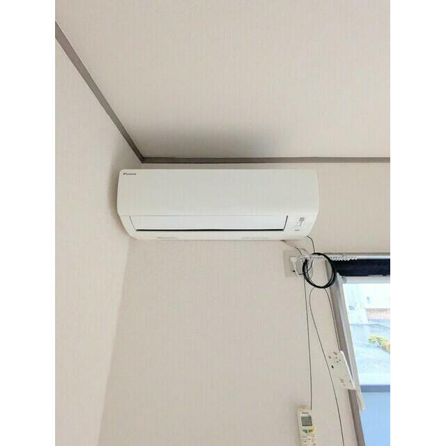 6帖の洋室エアコン完備
