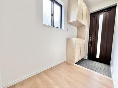 「玄関」クリーニング済みです。