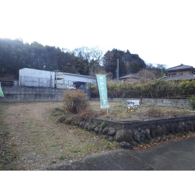 閑静な住宅街になります。
