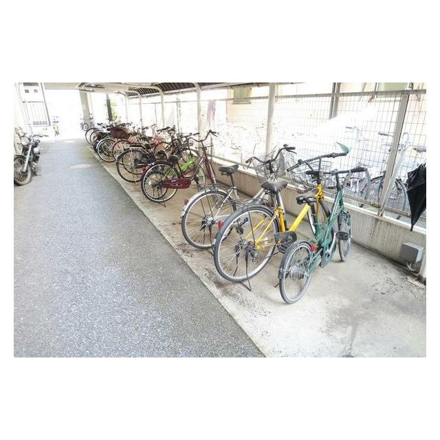 屋根付き駐輪場