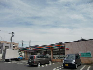 セブンイレブン三鷹新川１丁目店