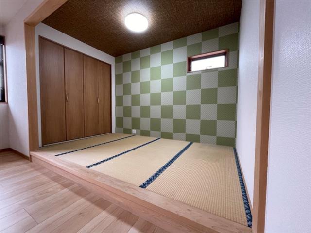物件画像 北九州市八幡西区 日吉台２丁目 (折尾駅) 2階建 6SLDK