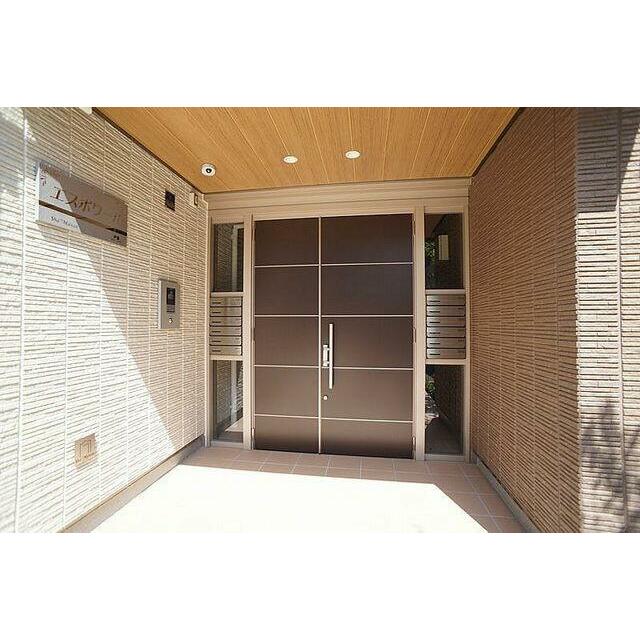 オートロック・防犯カメラ付き