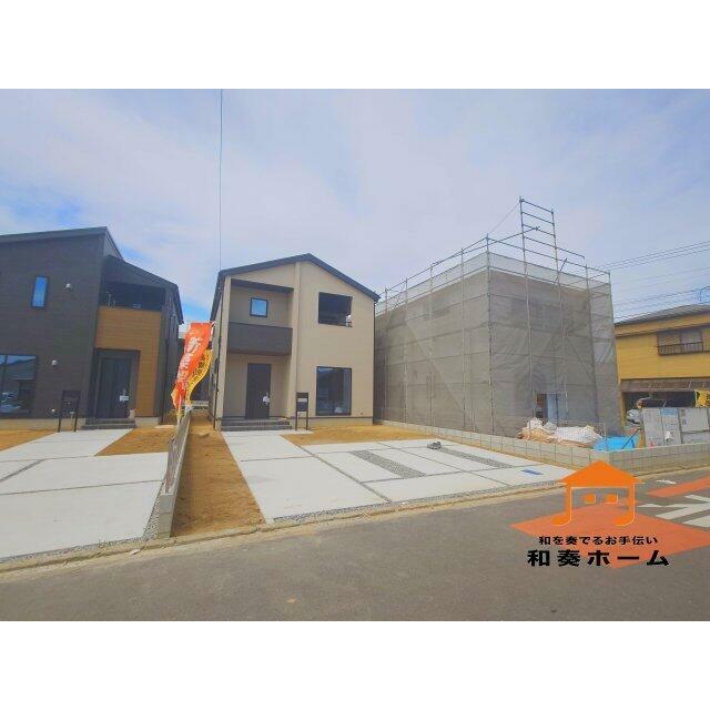 ２号棟 広い敷地にゆったりとした配置で住宅が建てられ、日照や通風にも十分に配慮されています。
