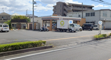 セブンイレブン川口榛松店