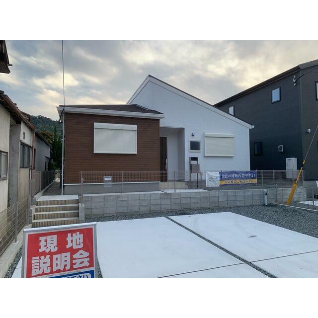 日を重ねるごとにこの佇まいに愛着が湧いてきそう（2号棟）