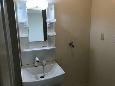 洗髪洗面化粧台