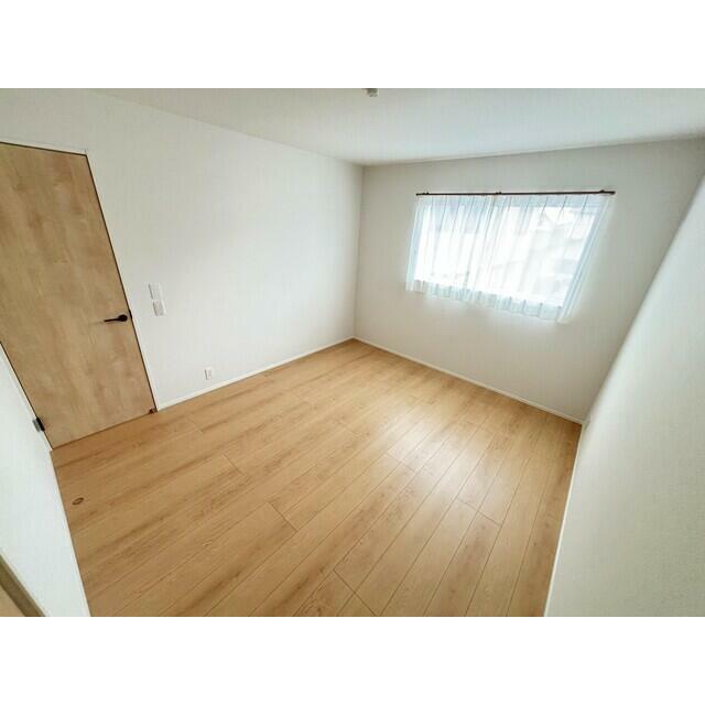 ２号棟　洋室