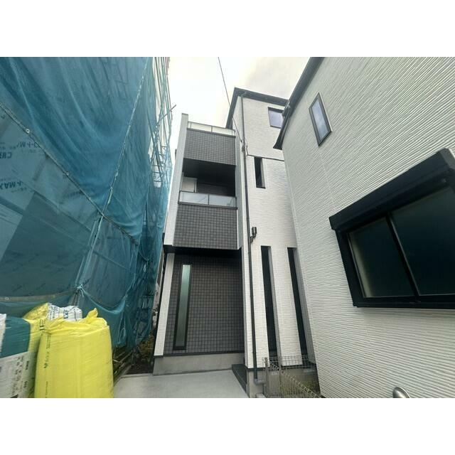 『自社一貫体制により高品質を維持』。 ”いいだのいい家”は全ての建物について自社設計・自社施工を実施しています。 全ての工程を飯田産業が自社管理しているので安心です♪