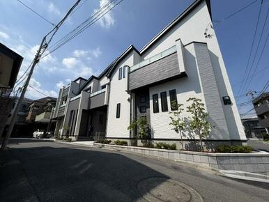 『自社一貫体制により高品質を維持』。 ”いいだのいい家”は全ての建物について自社設計・自社施工を実施しています。 全ての工程を飯田産業が自社管理しているので安心です♪