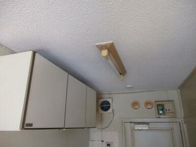 他の部屋の写真使用してます