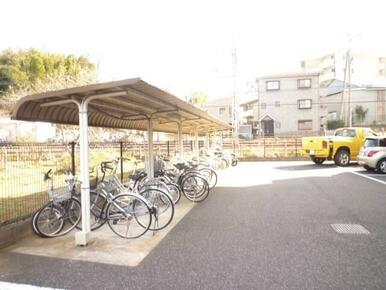 スペース広々　大型バイク可