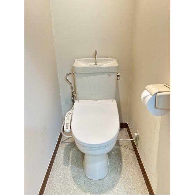 温水便座付き寒い冬場もこれで安心！