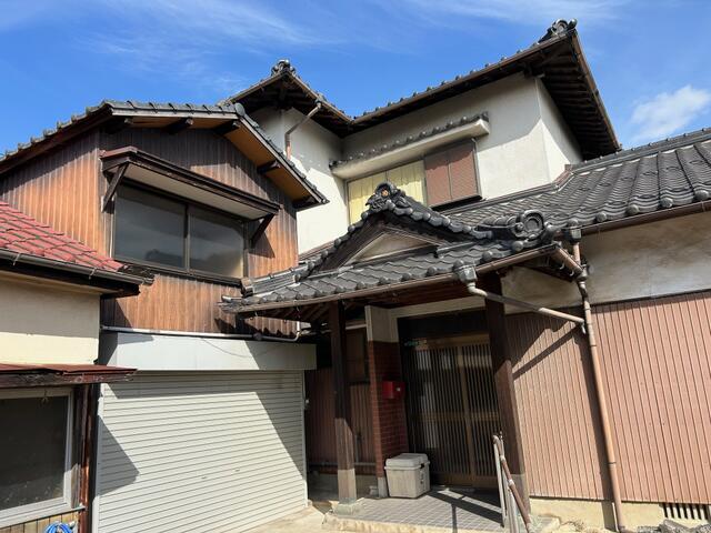 物件画像 中間市 長津１丁目 (中間駅) 2階建 5DK