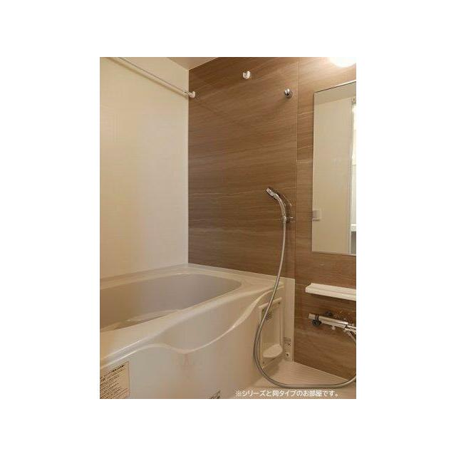 ゆったり過ごせるお風呂です