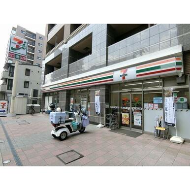 セブン-イレブン 浦和岸町７丁目店