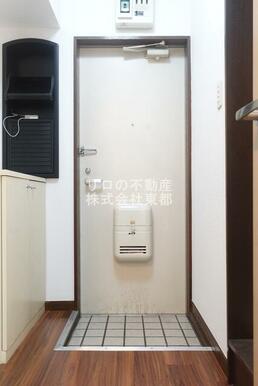 下駄箱がついているので、片付いた玄関をキープできます！