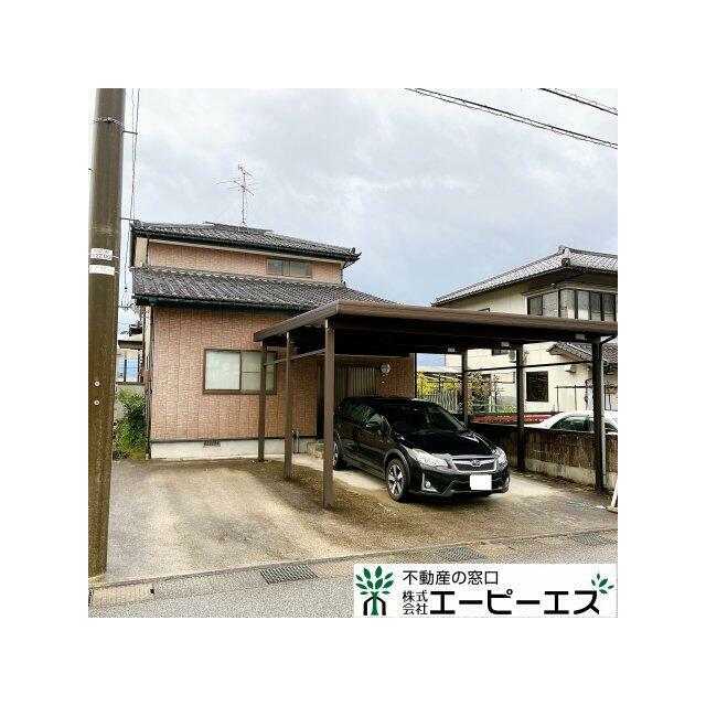 2台分のカーポートあり