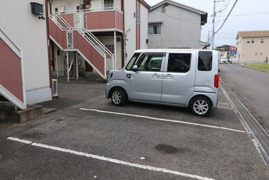 駐車場１台確保可能です。