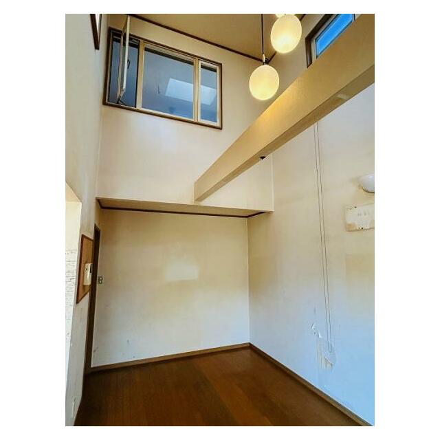 「LDK」13.5帖LDKの別角度からの様子です。