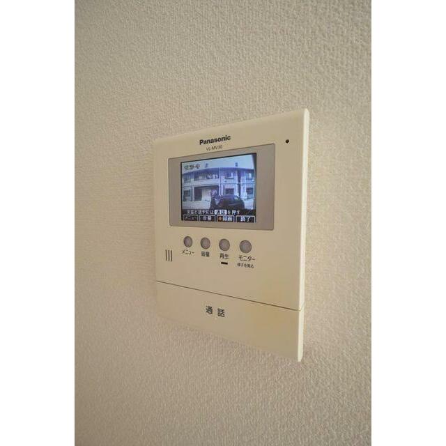 【設備】急な来訪者にも安心のカラーＴＶモニターホン♪